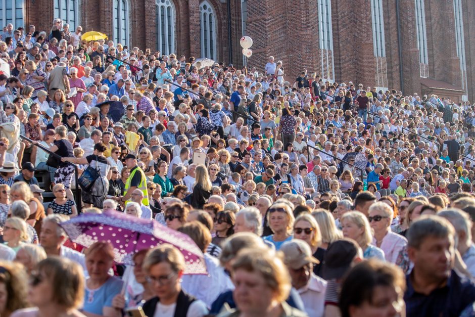 Tarptautinis operetės festivalis prie Kauno pilies publiką sukvietė jau dvidešimtą kartą