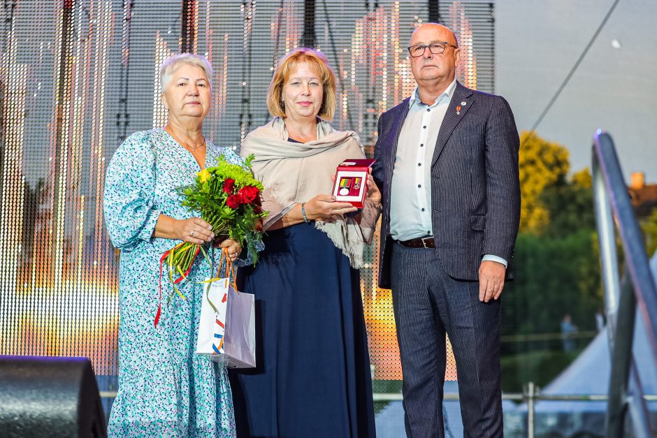 Padėkos ir garbingi apdovanojimai Kauno miesto šviesuliams