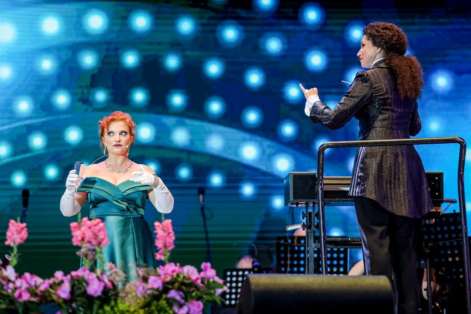 Kauno pilies papėdėje kauniečius subūrė operetė ir „Tautiška giesmė“ (vaizdo įrašas)