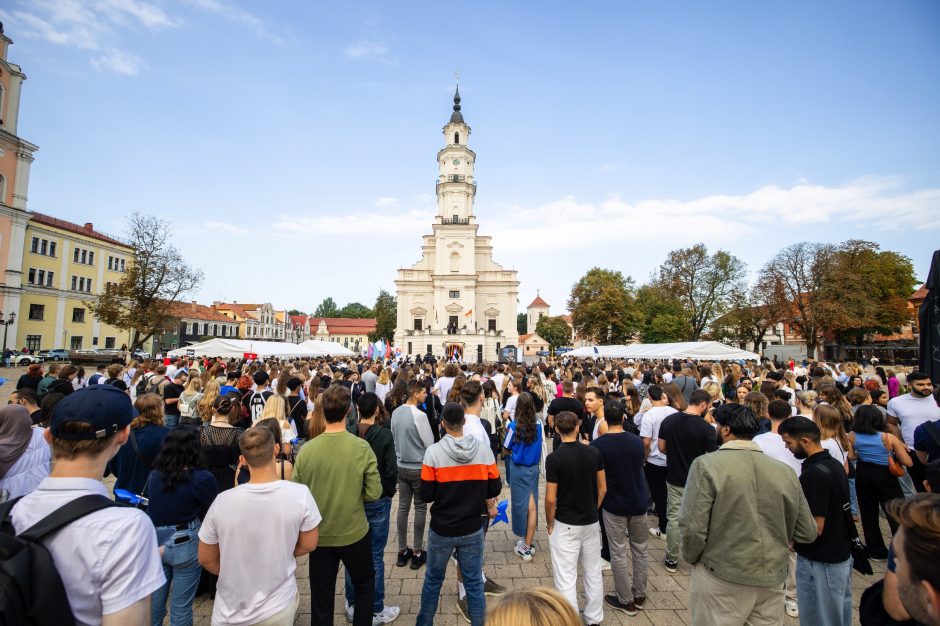 LSMU mokslo metų pradžios šventėje – neribotų galimybių ir bendruomeniškumo dvasia  