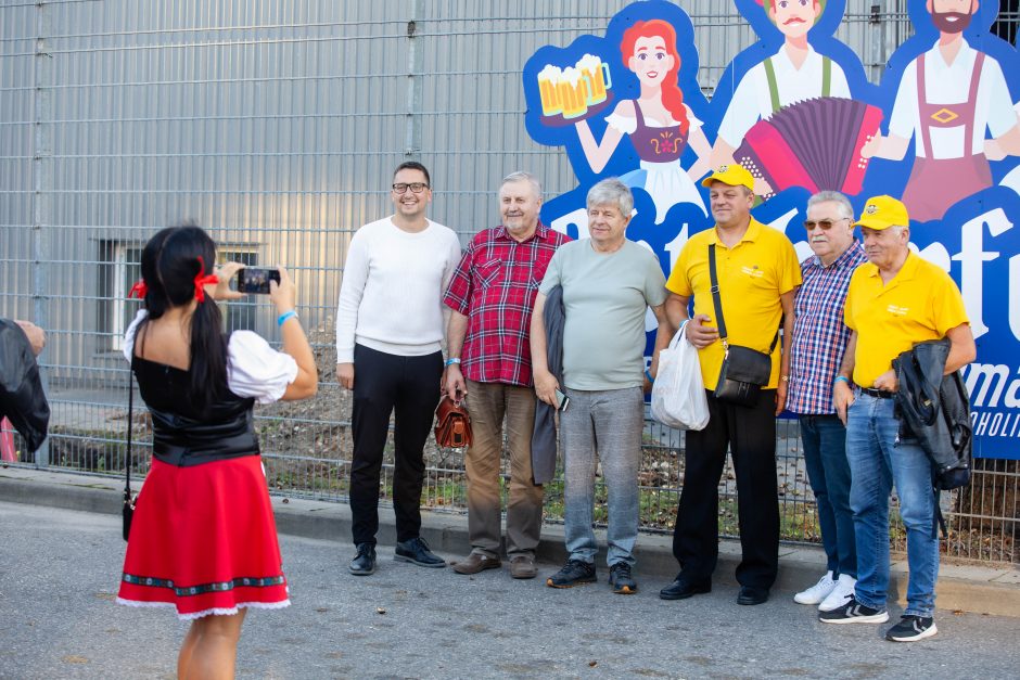 Praūžė „Volfas Engelman Oktoberfestas“: šventinis ritualas, bavariškos tradicijos ir princo vizitas