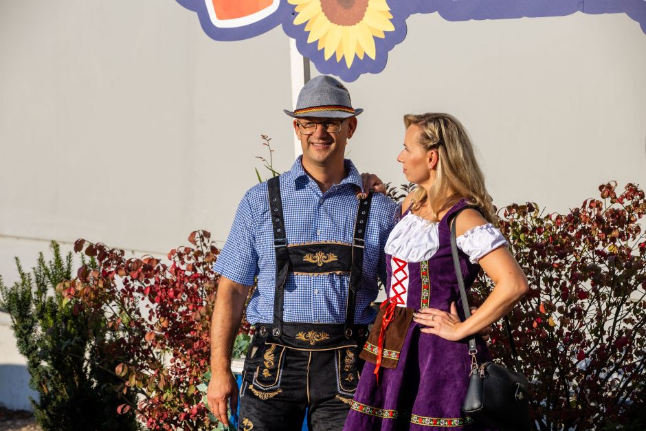 Praūžė „Volfas Engelman Oktoberfestas“: šventinis ritualas, bavariškos tradicijos ir princo vizitas