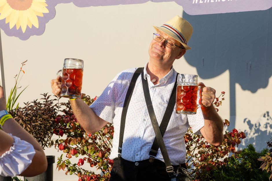 Praūžė „Volfas Engelman Oktoberfestas“: šventinis ritualas, bavariškos tradicijos ir princo vizitas