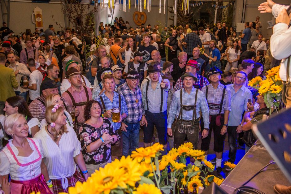 Karališkosios Bavarijos šeimos tradicijos: nuo riterių turnyrų iki vieno garsiausių  festivalių