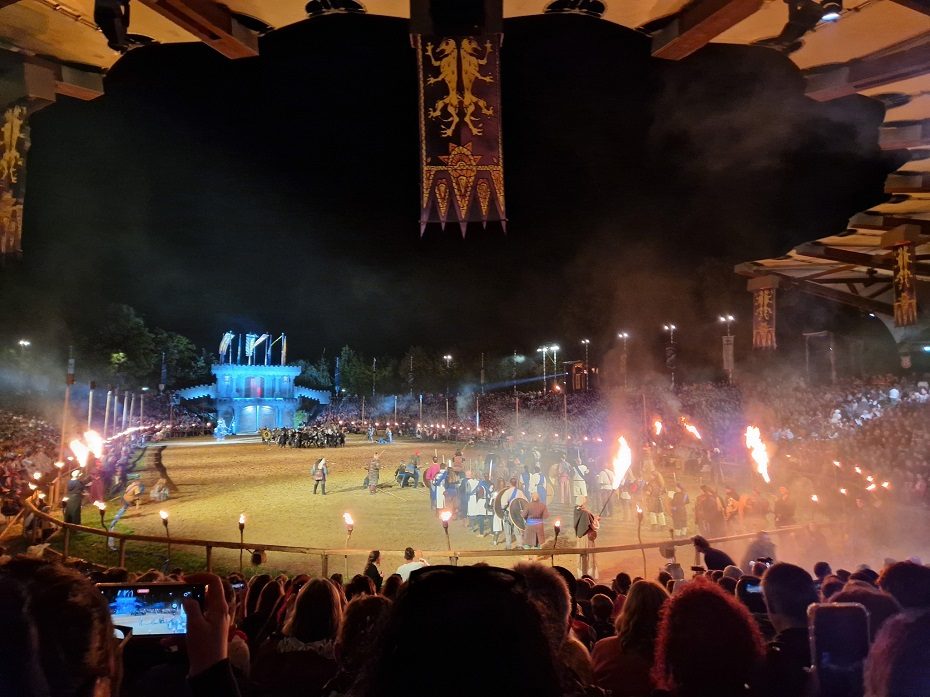 Karališkosios Bavarijos šeimos tradicijos: nuo riterių turnyrų iki vieno garsiausių  festivalių