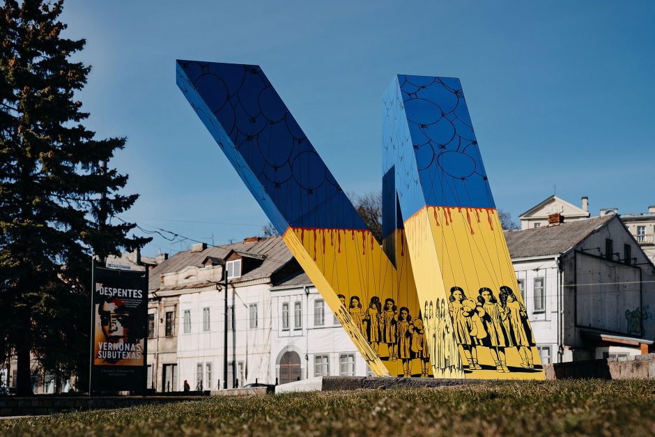 „Kaunas 2022“ ir menininkas A. Kriščiūnas siunčia jautrią žinutę Ukrainai
