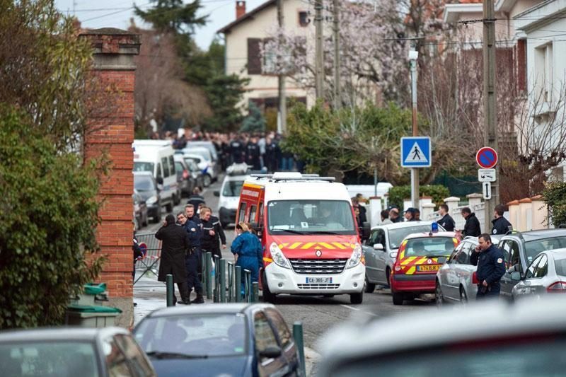 Prancūzijos kaime nušauti du mokytojai