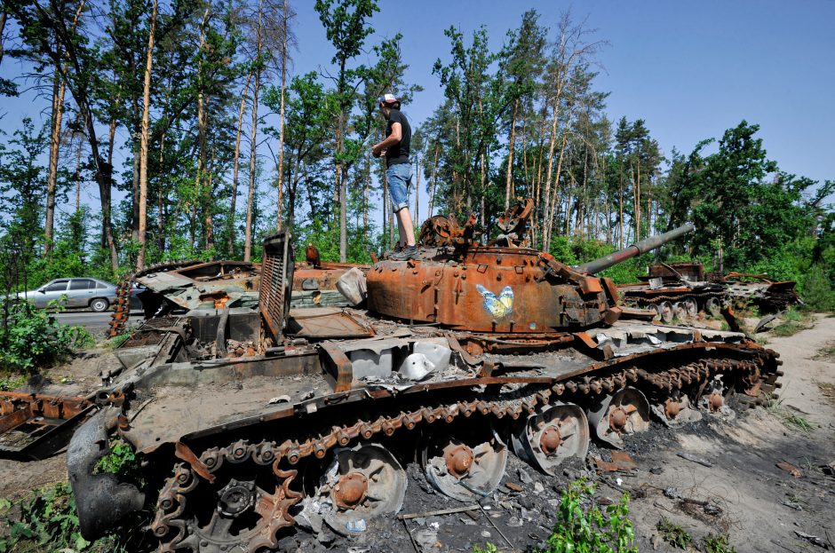 Ukraina praneša, kad nuo karo pradžios jau sunaikinta virš 34 tūkst. okupantų rusų
