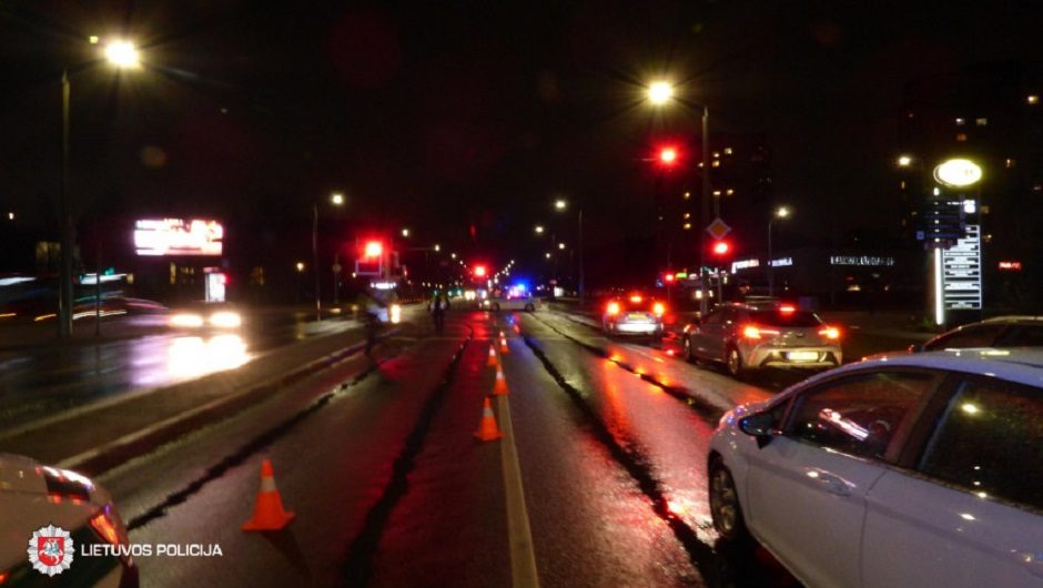 Praėjusi para keliuose: 68 eismo įvykiai, sužeisti penki žmonės