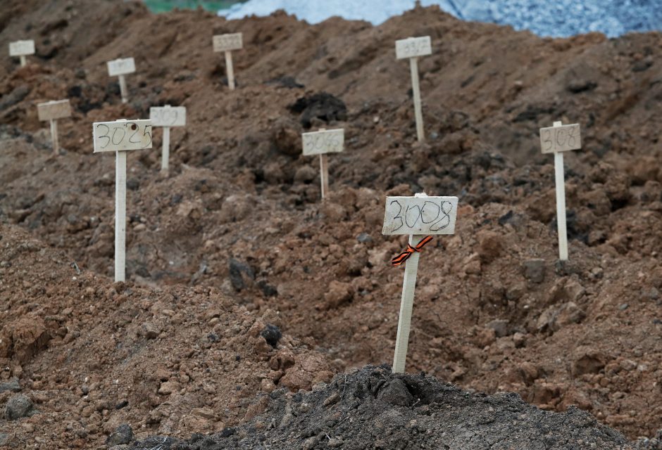 Mariupolyje rasta dar 70 žmonių kūnų