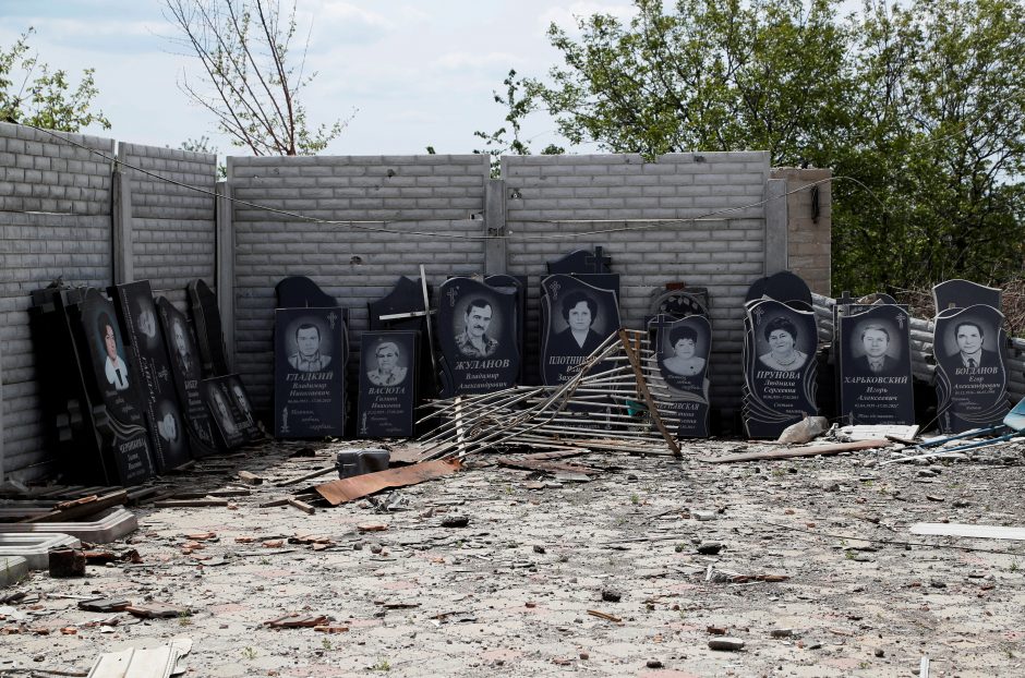 Pareigūnas: Severodonecke iki šiol žuvo mažiausiai 1,5 tūkst. žmonių