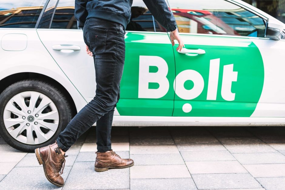 Kelionė su užsieniečiu „Bolt“ vairuotoju priminė košmarą: po konflikto tykojo prie kliento namų