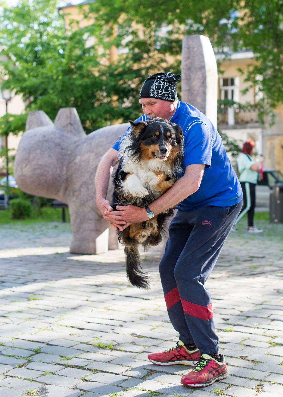 Ar šuo – žmogaus draugas, ar žmogus – šuns?