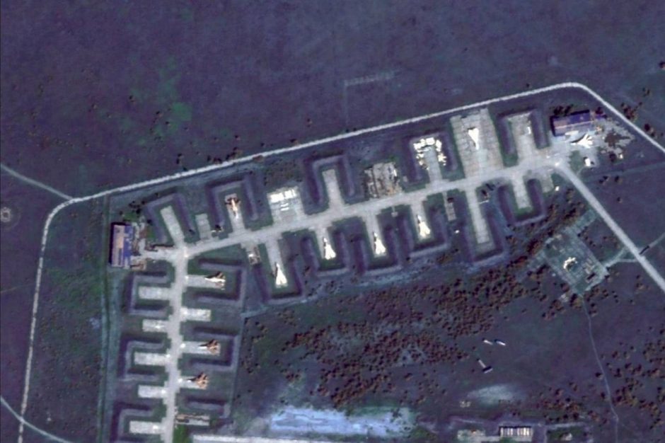 Palydovinėse nuotraukose – vaizdai po sprogimų Kryme: rusams davė vieną patarimą