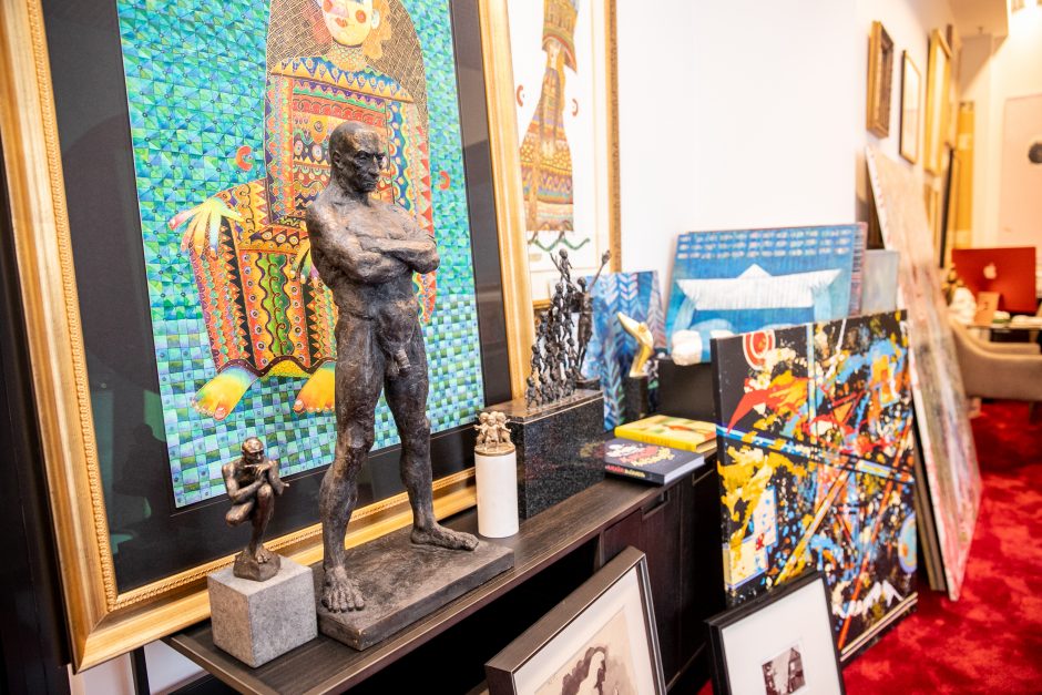 Mieste duris atveria stereotipus laužanti galerija „Meno ministerija“