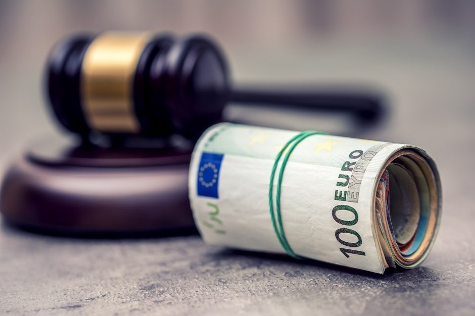 ES nurodė Lenkijai sumokėti 70 mln. eurų vertės baudų