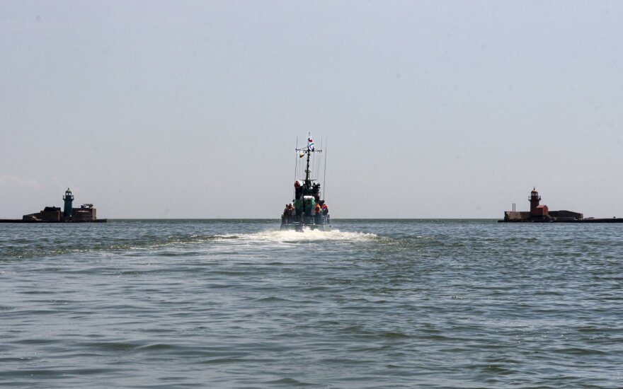 Ukrainos kariuomenė teigia iš dalies atstūmusi Rusijos Juodosios jūros laivyną