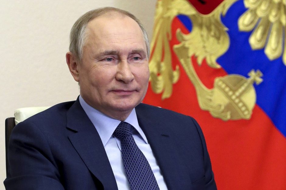 V. Putinas pasirašė griežtų įstatymų: kai kurie primena sovietmečio laikus
