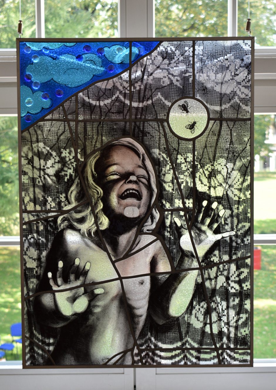 Parodoje „Šauksmas“ – skirtingos stiklo meno spalvos