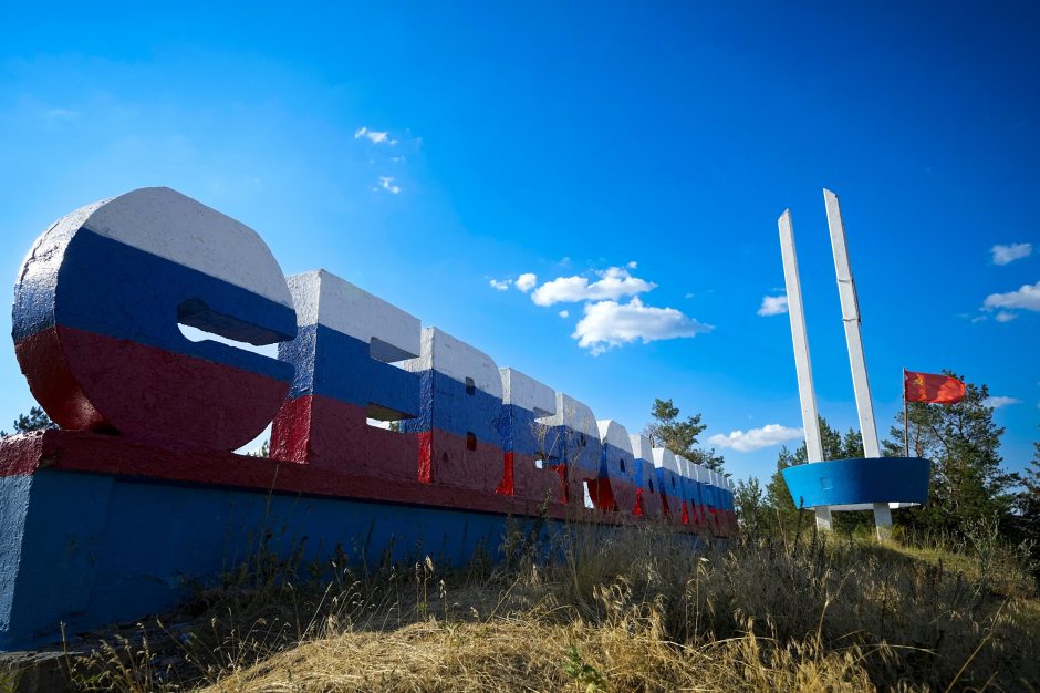 Maskvos užimtas Sjeverodoneckas dabar nudažytas rusiškomis spalvomis