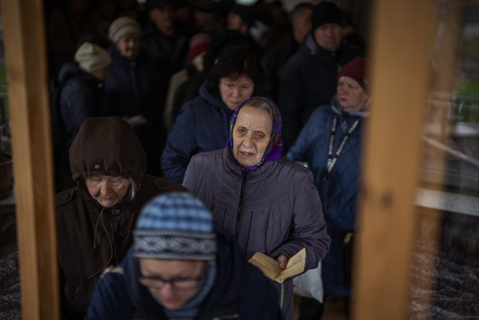 Maskva skelbia iki šiol iš Ukrainos į Rusiją „evakavusi“ 951 tūkst. žmonų