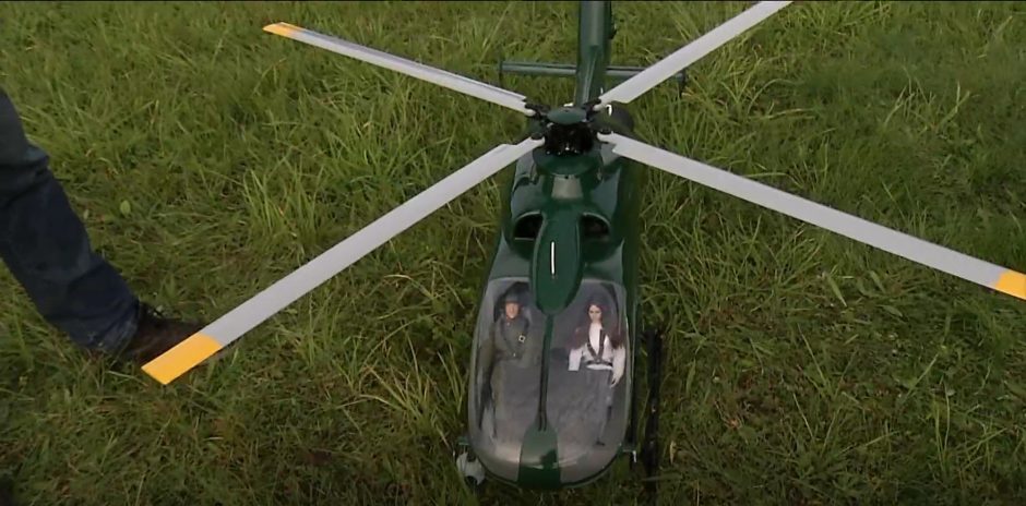 Sostinėje ratus suko Valstybės sienos apsaugos tarnybos sraigtasparnis: išvaizda – apgaulinga