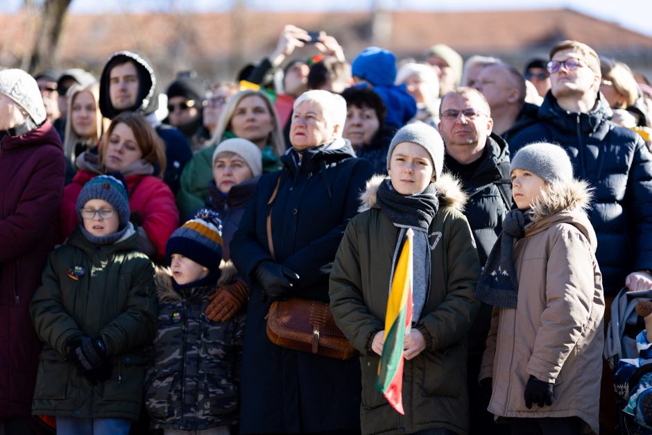 Šalies vadovai minint Kovo 11-ąją ragina nepasiduoti baimėms ir veikti drąsiai