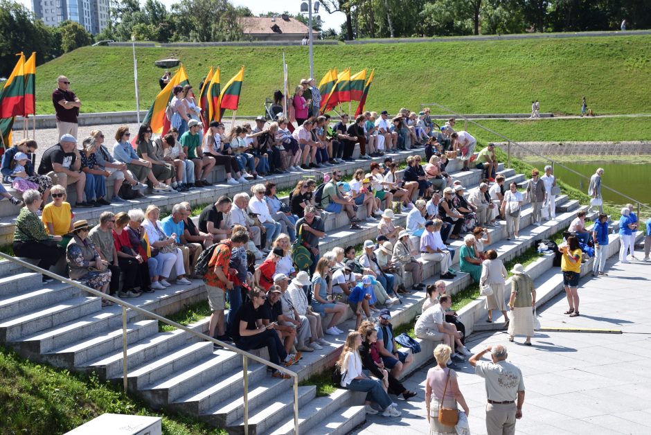 Valstybės dienos šventės akcentas Klaipėdoje  – ant Jono kalnelio