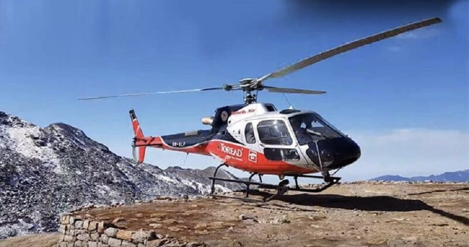 Per Nepalo turistinio sraigtasparnio katastrofą žuvo 6 žmonės 