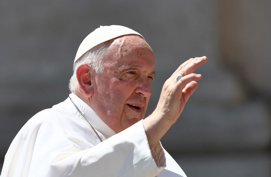 Vatikanas: popiežius Pranciškus po dar vienos nakties ligoninėje grįžo prie darbų