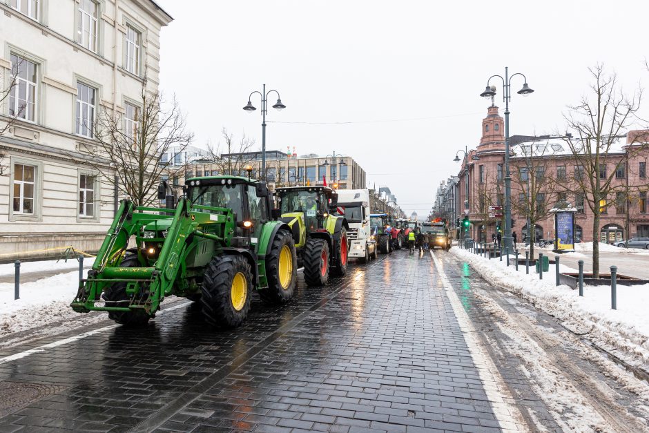 Vilniaus centre –1300 traktorių: keliuose iš jų – „ypatingas turinys“