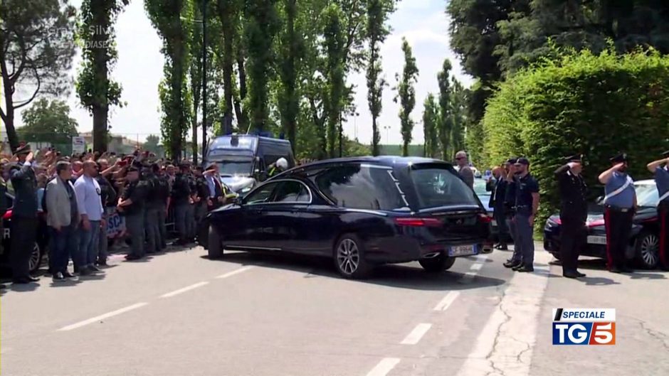 Milane vyksta valstybinės S. Berlusconi laidotuvės 