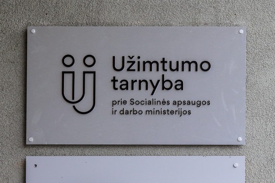 Ieškantys darbo dairosi ekonomikos krizėms atsparių profesijų