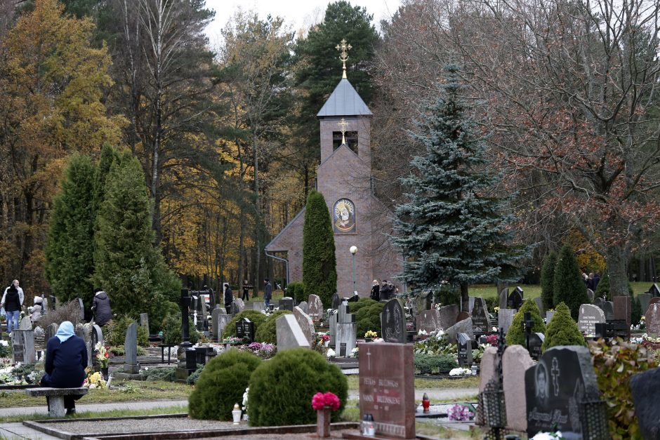 Vietos naujoms kapinėms lygtis – su daugybe nežinomųjų