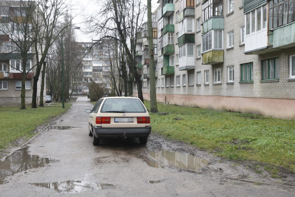 Kiemuose – karas dėl vietos automobiliams: kai kurie sulauks pokyčių