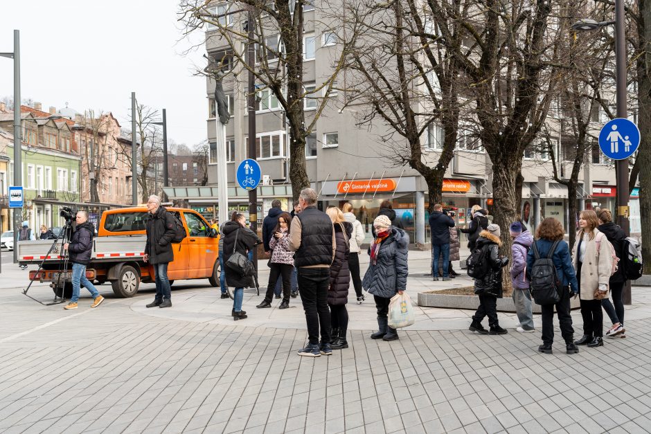 Darbo inspekcija dėl incidento Laisvės alėjoje pradėjo tyrimą: įžvelgia pažeidimų