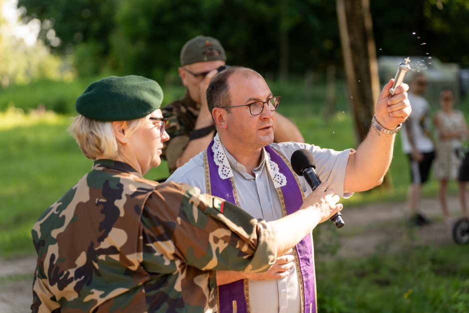 Šauliai švenčia: atidarė ąžuolų parką ir išjudėjo į trijų dienų 160 km žygį