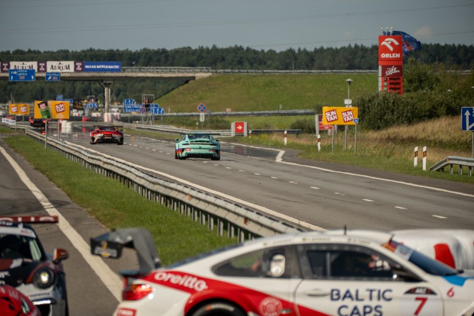 Lieka vos keli ratai iki „Aurum 1006 km lenktynių“ finišo!