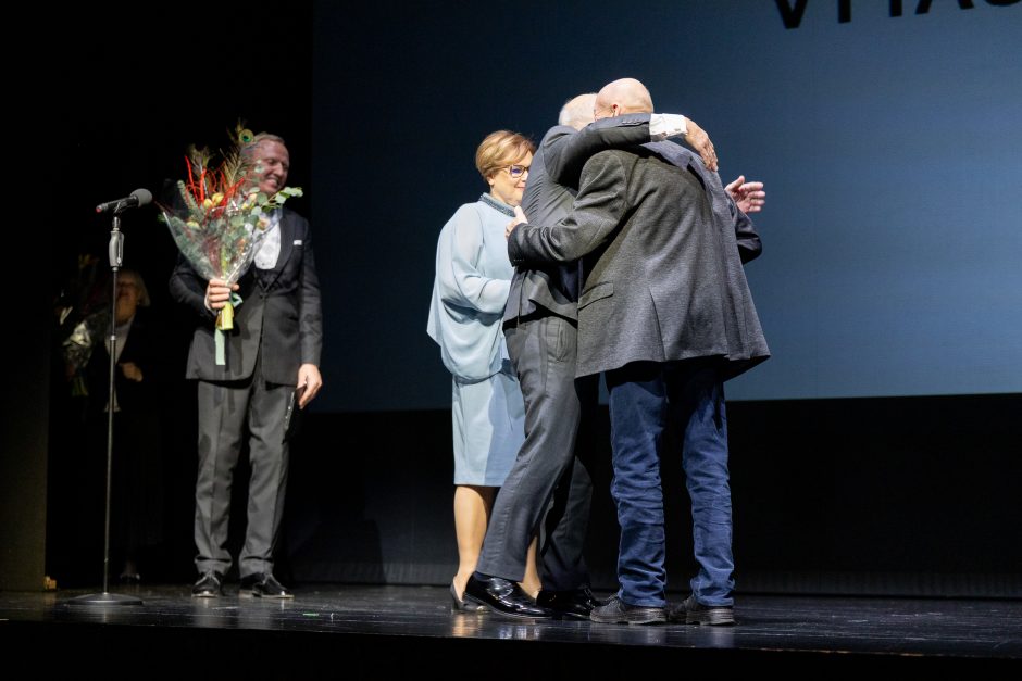 NKDT 104-ąjį gimtadienį vainikavo „Auksinių teatro rūtos šakelių“ apdovanojimai ir koncertas