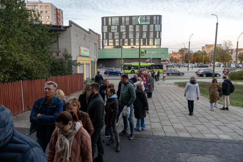 Kauniečiai aktyviai traukia rinkti Seimą: eilės norinčiųjų balsuoti iš anksto