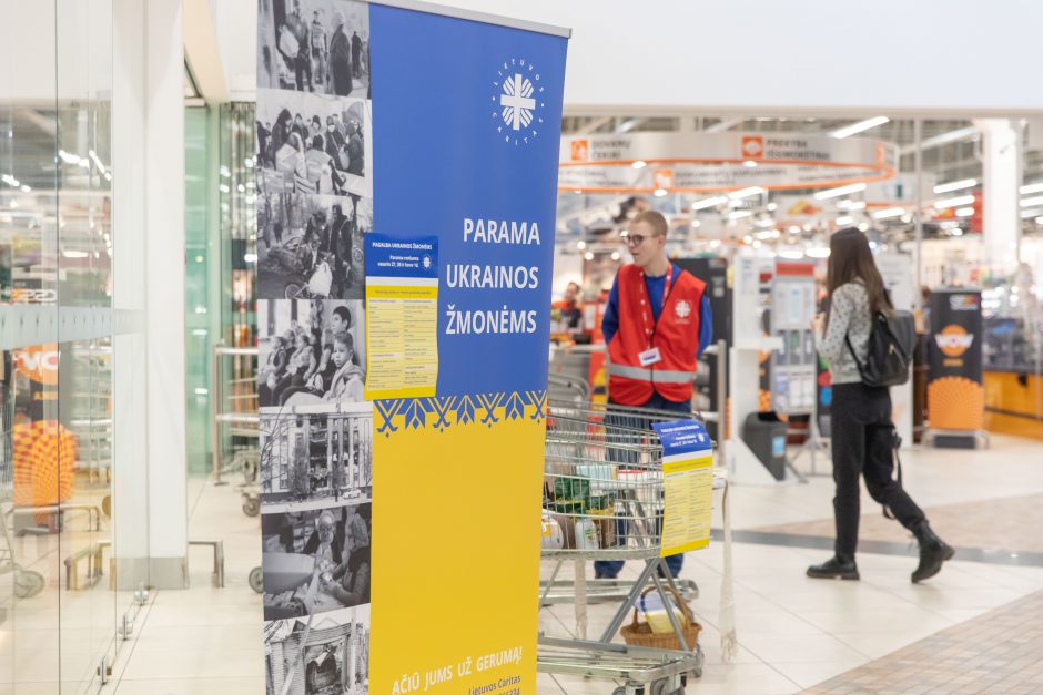 „Caritas“ tris dienas rinks paramą Ukrainai: Kaune – net keturios daiktų rinkimo vietos