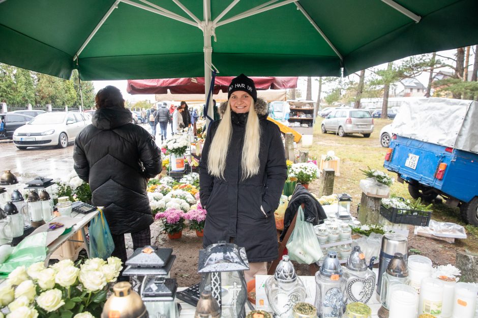 Visų šventųjų dieną kauniečiai prisiminė ne tik išėjusius artimus