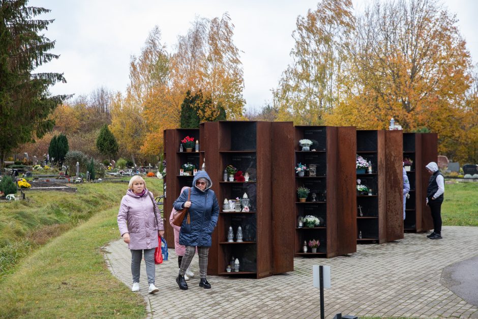 Visų šventųjų dieną kauniečiai prisiminė ne tik išėjusius artimus