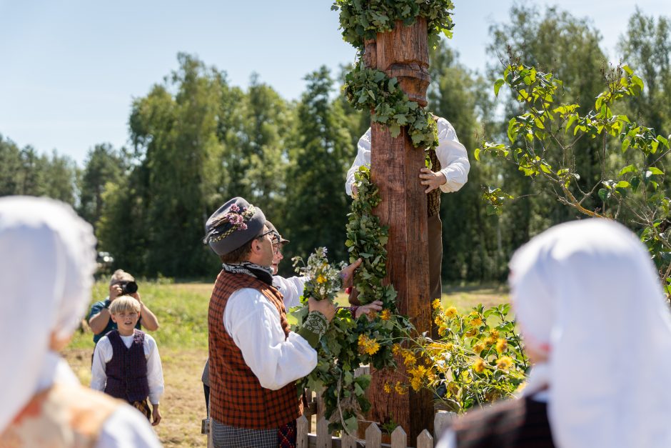 Žolinė Rumšiškėse: nuo pievų puokščių, iki kelionių laiku