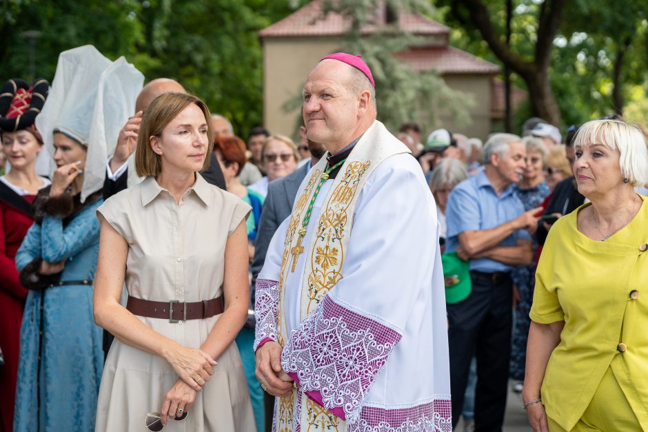 Dovana Kaunui: oficialiai atidengtas Aleksandro Jogailaičio paminklas (papildyta)