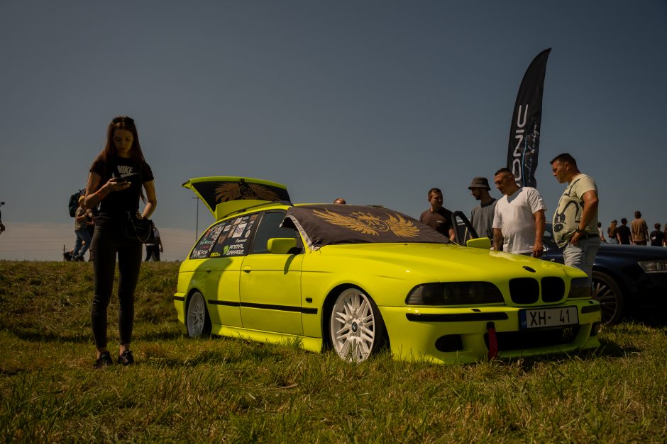 „Memel Motor Fest“ išskirtinių automobilių paroda Palangoje