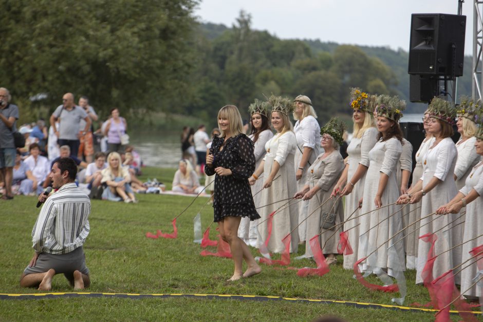 Prie Kauno marių – bandymai atgaivinti ryšį su protėviais