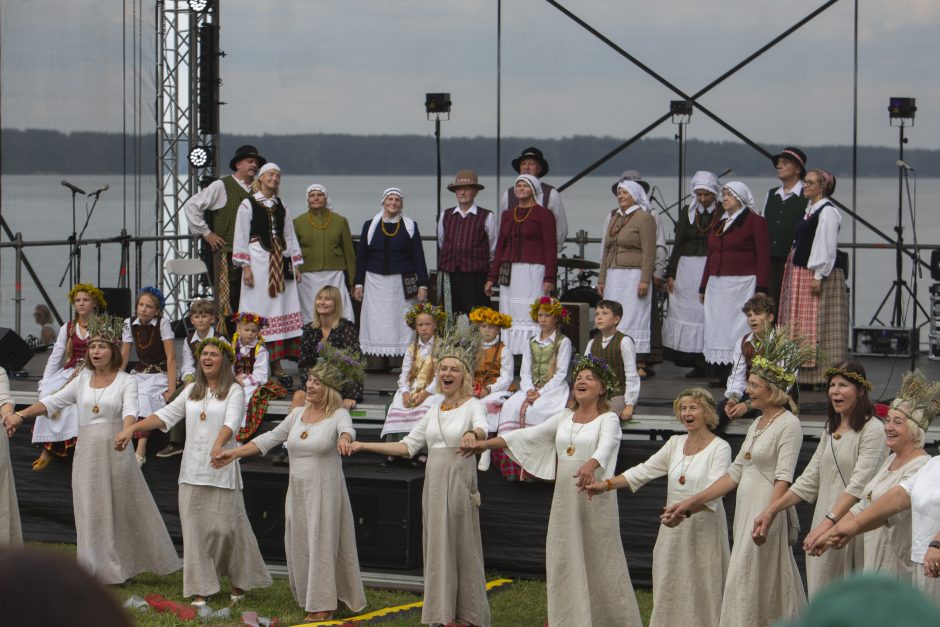 Prie Kauno marių – bandymai atgaivinti ryšį su protėviais