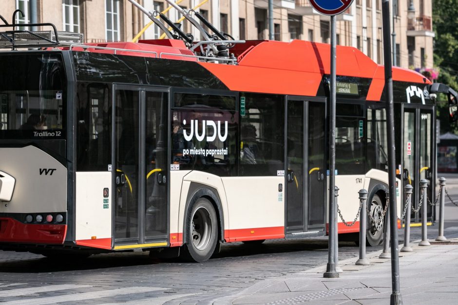 Viešasis transportas Vilniuje: bilietą vėl bus galima nusipirkti iš vairuotojo