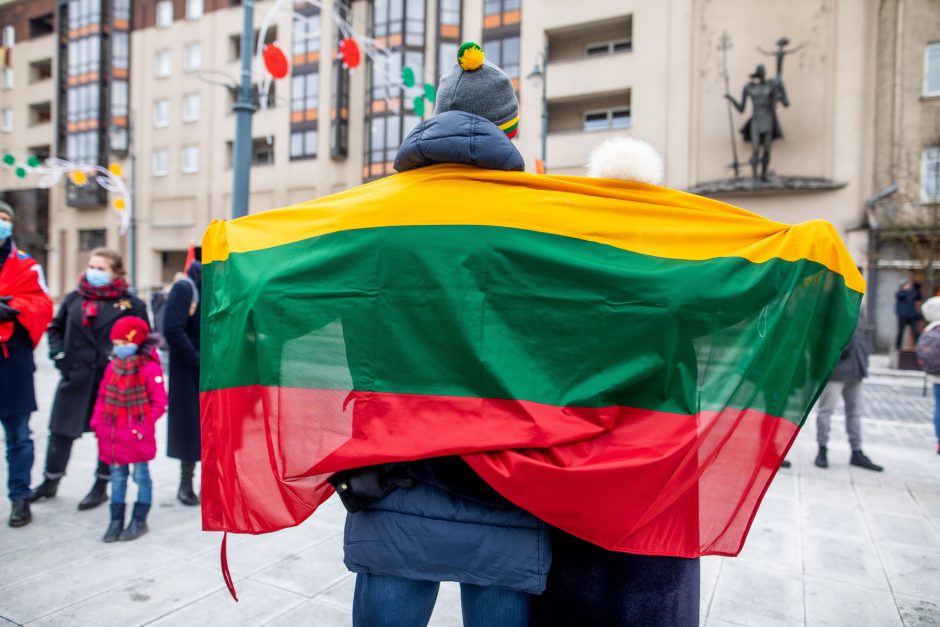 Lietuvoje mažėja gyventojų: miršta daugiau nei gimsta, vėl išaugo emigracija